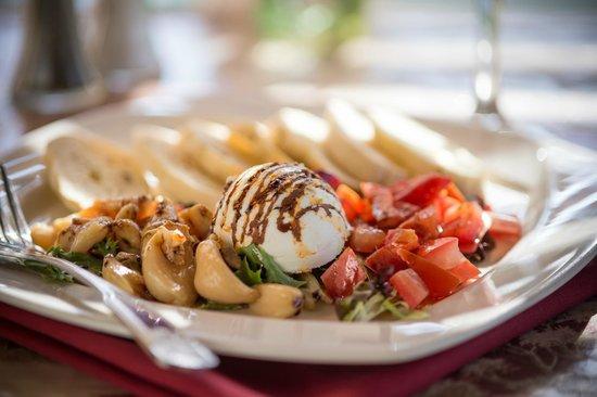 Cambria Pines Lodge Restaurant